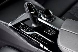 BMW 545e xDrive M Sport 2020 года 